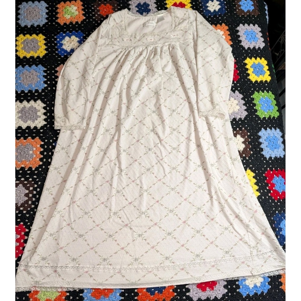 ARIA SOFT GREEN W/ ROSES "LOVE JOY"  PRINT COTTON BLEND PRAIRIE NIGHTGOWN SZ‎ S